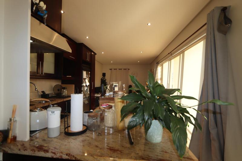To Let 1 Bedroom Property for Rent in Wynberg Upper Western Cape